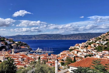 10 Small Greek Islands That Are Simply Stunning 2