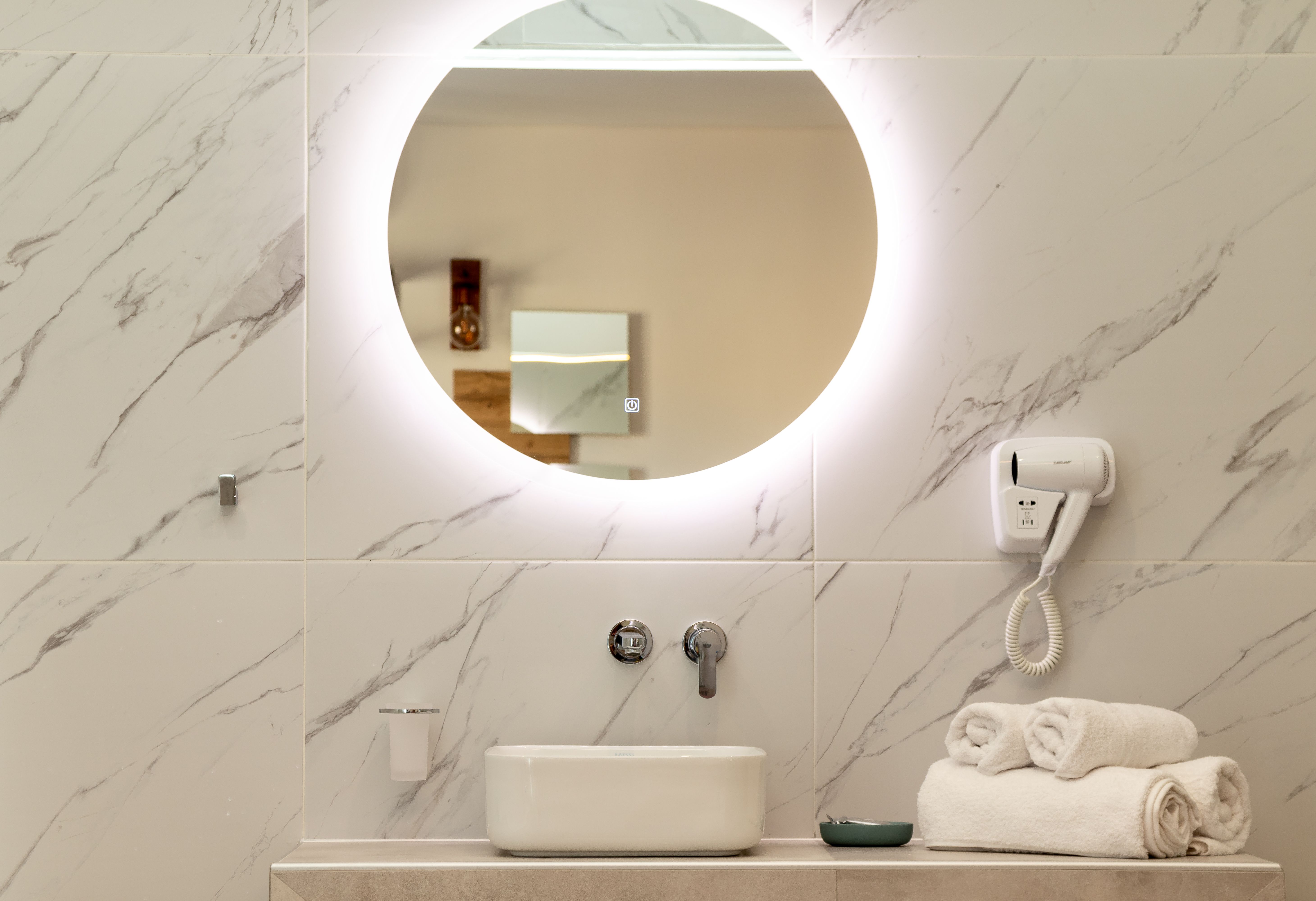 Bathroom - Athens Accommodation