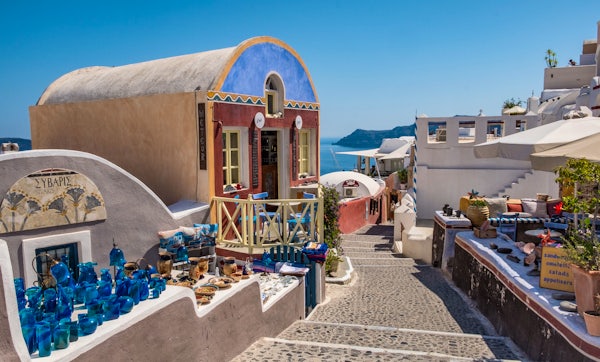 The Best Time to Go to Santorini: Weather Guide and What to Expect
