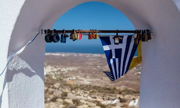 7 Choices For The Most Romantic Greek Island