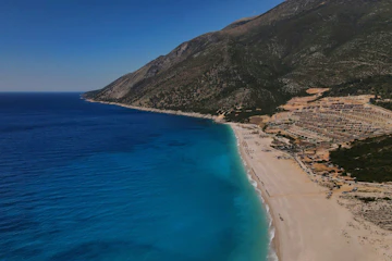 albania_beach_unsplash_35293384d1