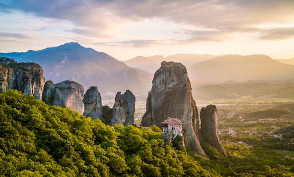 10 Fascinating Facts About Meteora, Greece