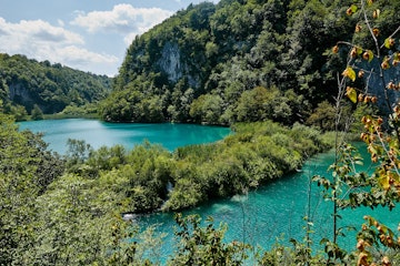 plitvice_lakes_national_park_travel_guide_2_a87ac09085