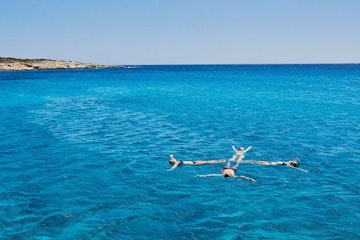 The Ultimate Guide to Paros Islands 10