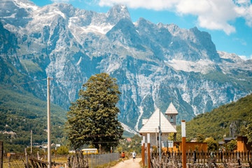 theth_adventure_albania_Pci16_Il_I30_Q_unsplash_2_cb91104f20