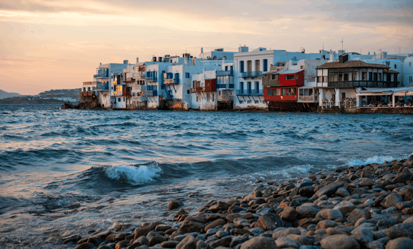 Top 8 Reasons To Visit The Greek Islands