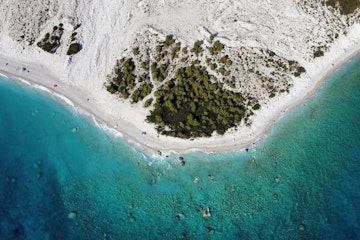 xhulio_selenica_t9_WDKW_Cesb_U_unsplash_0f4f7719e7