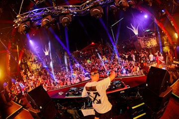 zrce_beach_festival_kalypso_7d843a2567